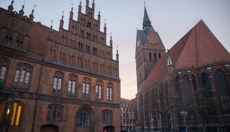 Nach der Firmenveranstaltung lässt sich ideal der Altstadtkern, umgeben von der mittelalterlichen Wallanlage erkunden. 